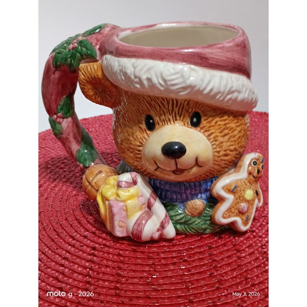 Hand-Painted ceramic Christmas Mug Featuring an adorable Teddy Bear Design VTG